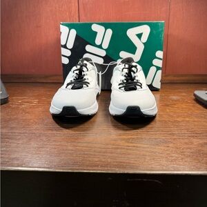 Men's Fila Action-Stride Energized Athletic Shoes US 12